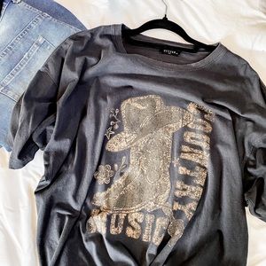 “Country Music” oversized tee